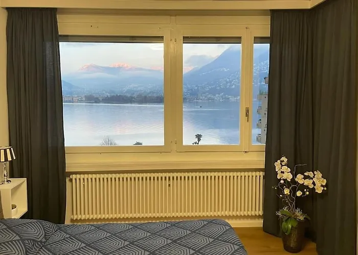 Alloggio Con Favolosa Vista Lago Lugano Paradiso